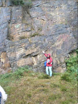 Chantal describes the conditions in which the sandstone was laid down.